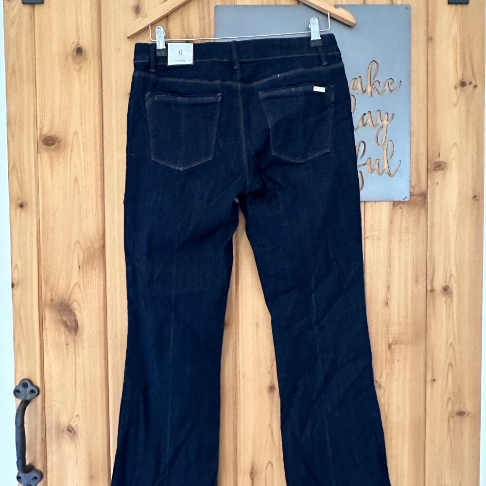 White House Black Market Size 6 The Mid Rise Skinny Flare Jeans in Dark Wash - Picture 2 of 10